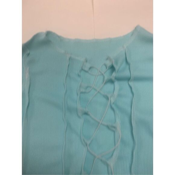 Exposed Seam Lace Up Top - Picture 4 of 8